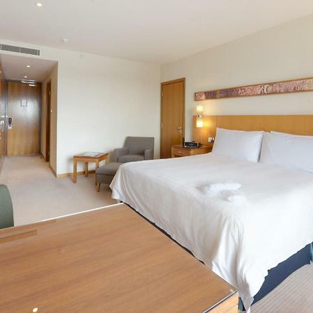 Canary Riverside Plaza Hotel London Eksteriør bilde A room at the hotel