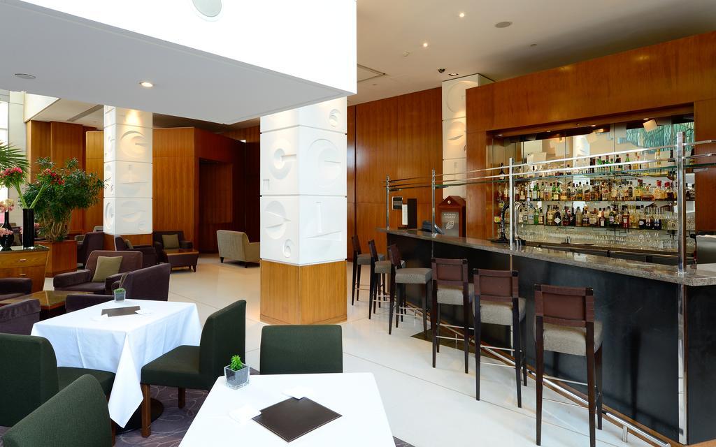 Canary Riverside Plaza Hotel London Eksteriør bilde The bar at the restaurant